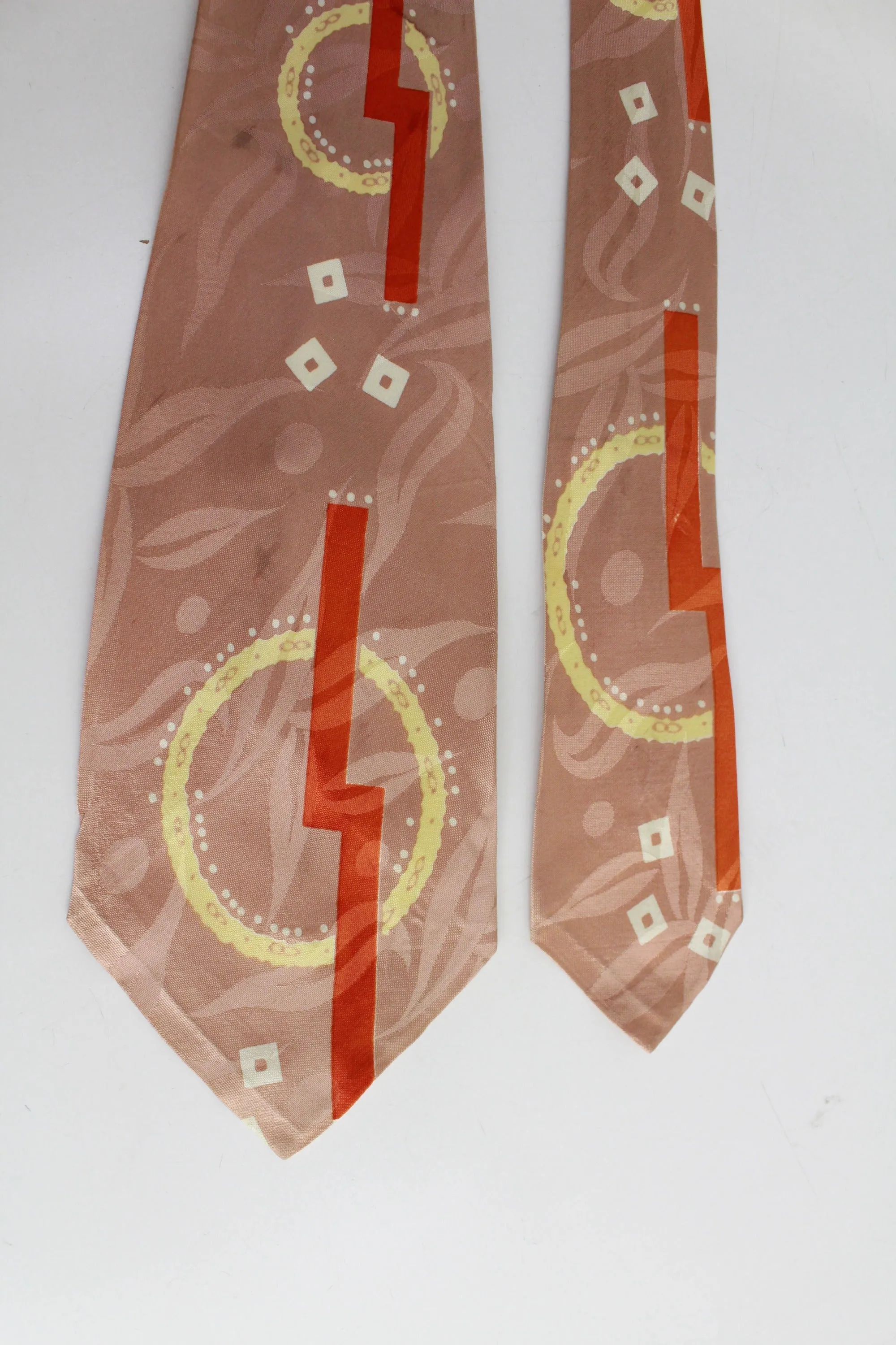 1940s Wide Necktie, Bold Look, Abstract Print Rayon