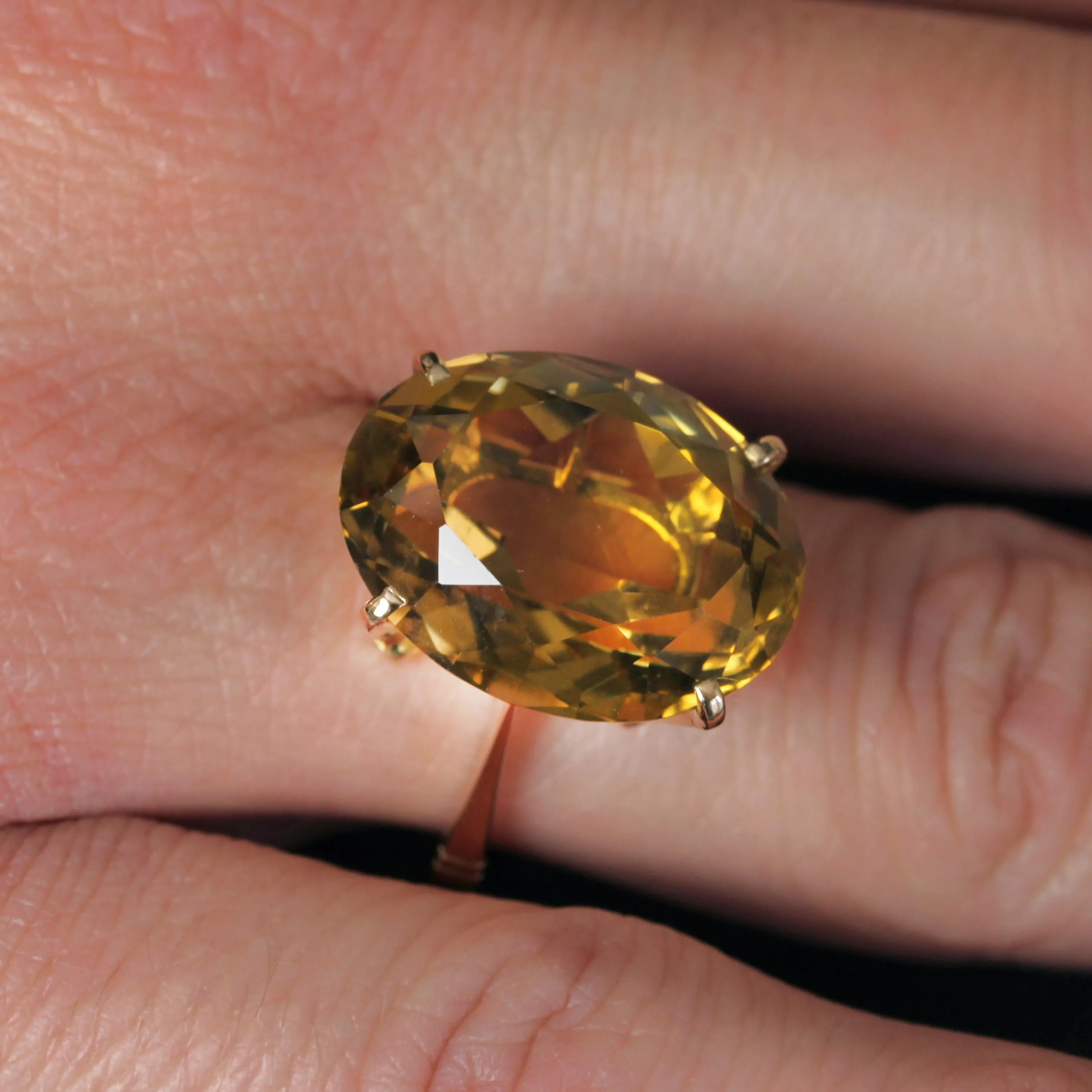 1960s 12 Carats Citrine 18 Karat Yellow Gold Cocktail Ring