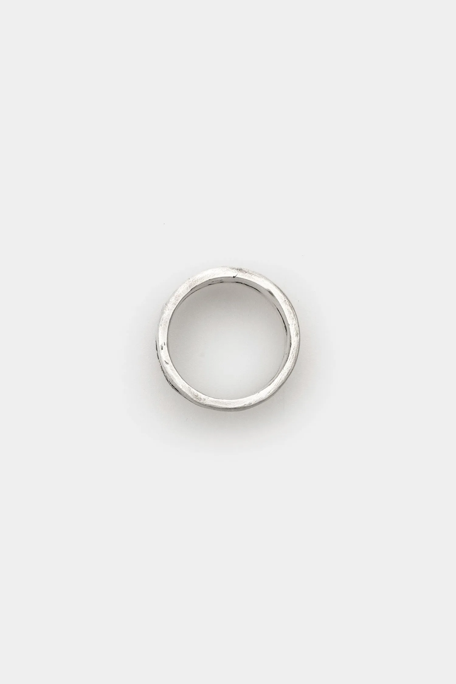 Broken band ring