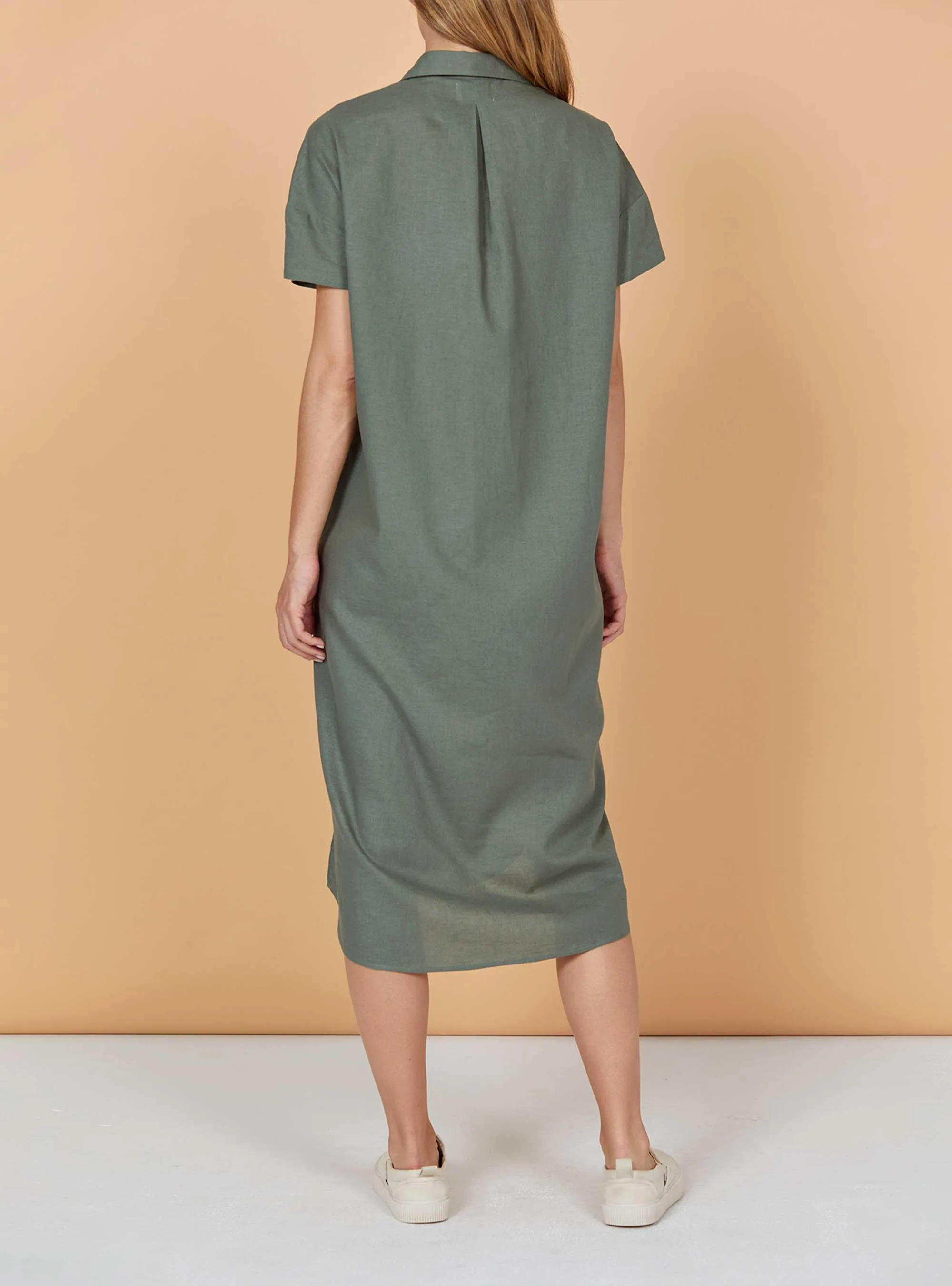 BUTTONED DRESS IN LINEN WITH BELT