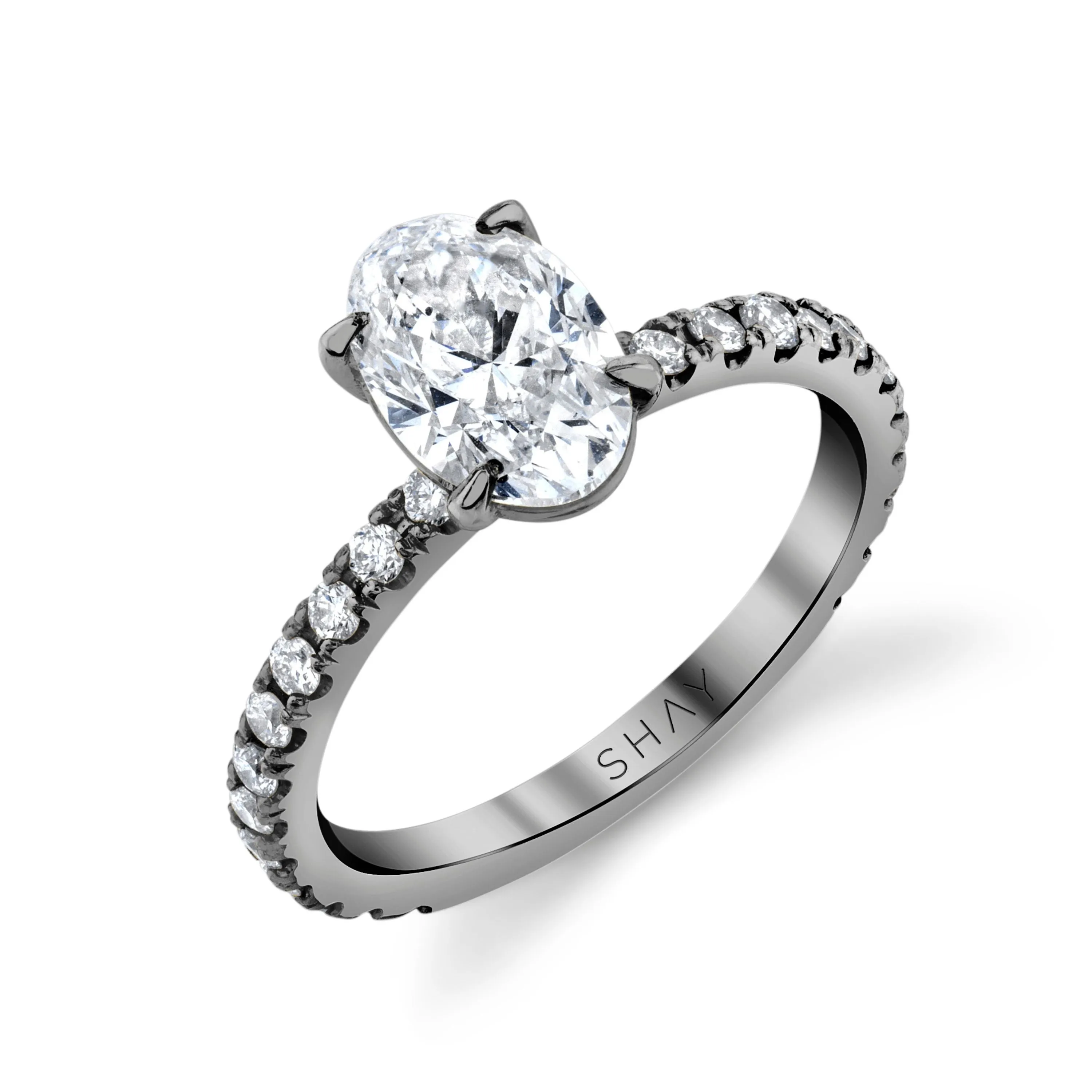 DIAMOND OVAL SOLITAIRE PINKY RING