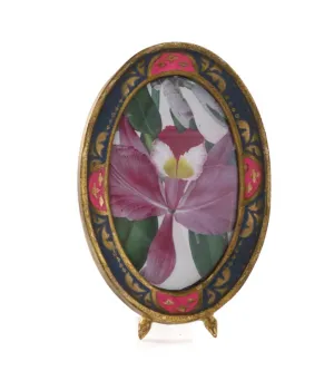 FLORAL OVAL FRAME