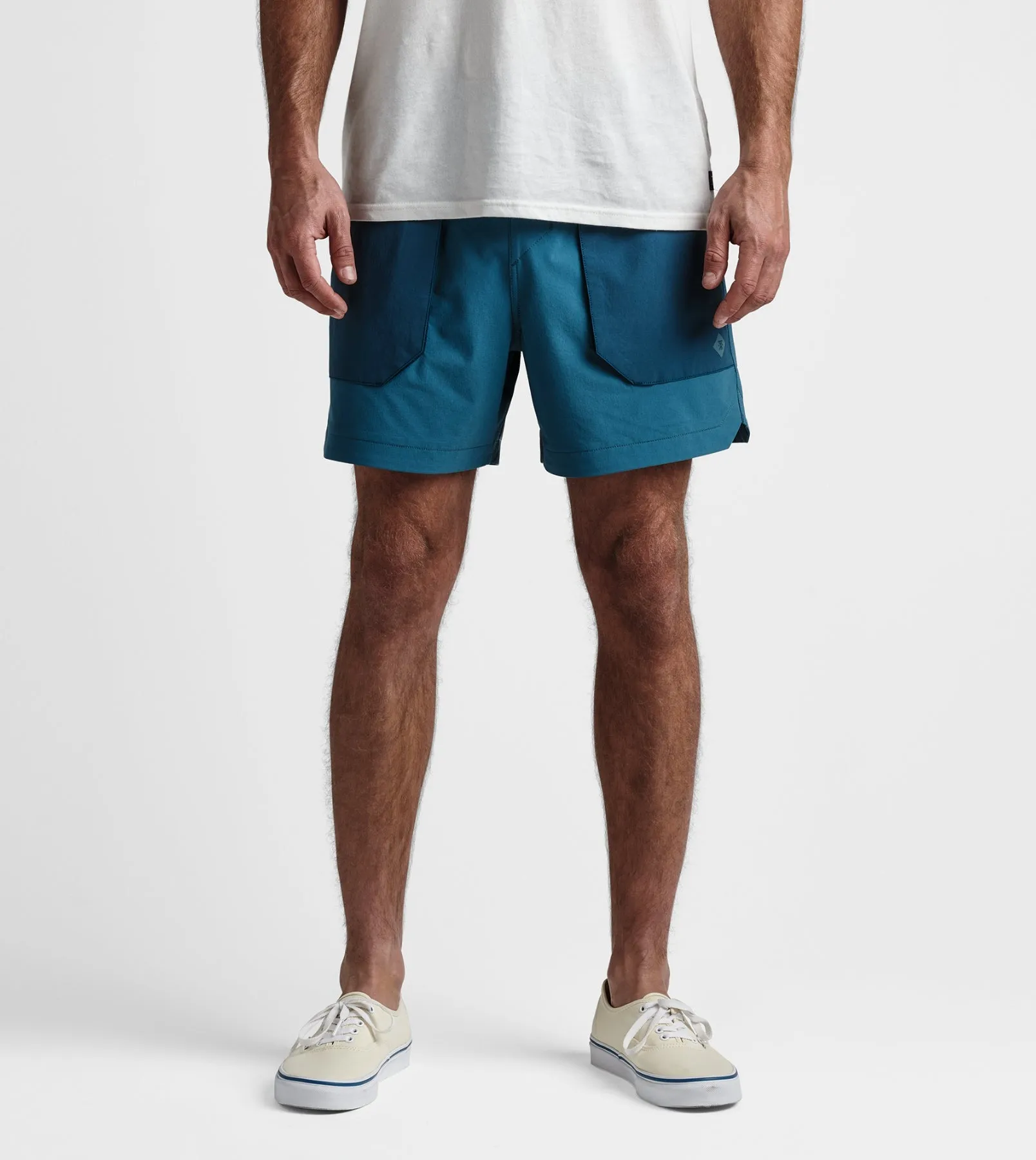 Happy Camper Shorts 16"